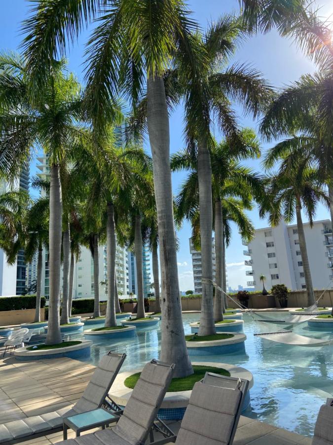Four Seasons Hotel Miami - Luxury Private Residences Exteriér fotografie